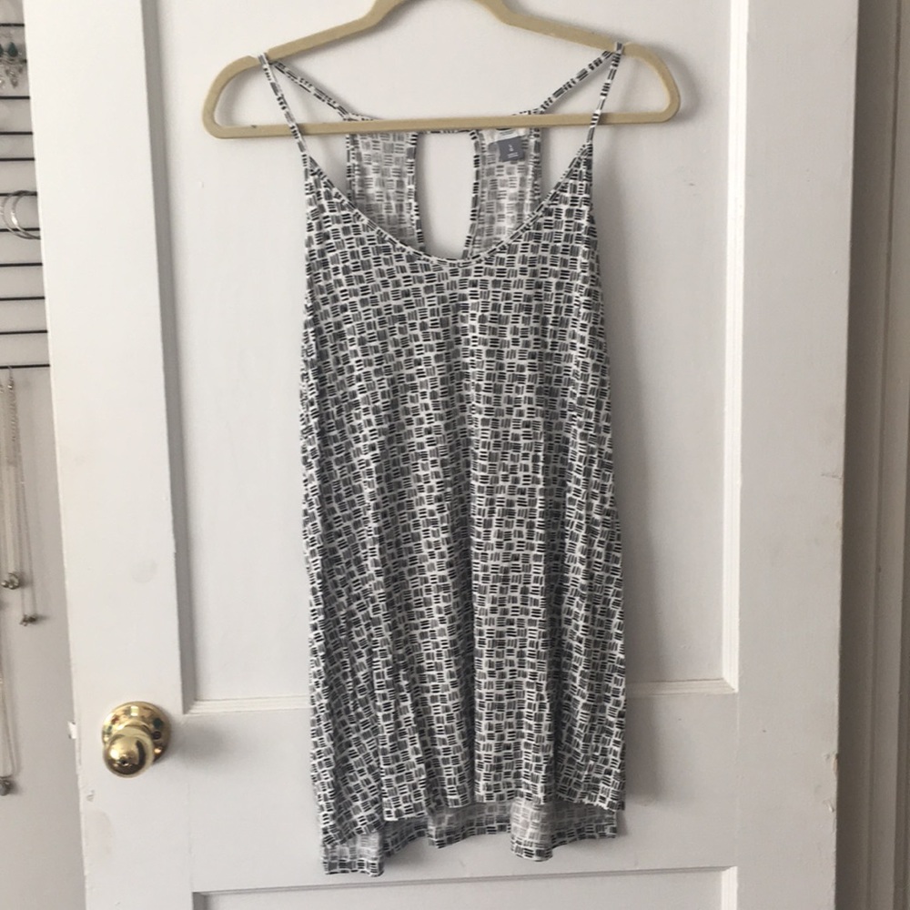 ⭐️Old Navy Patterned Tank
